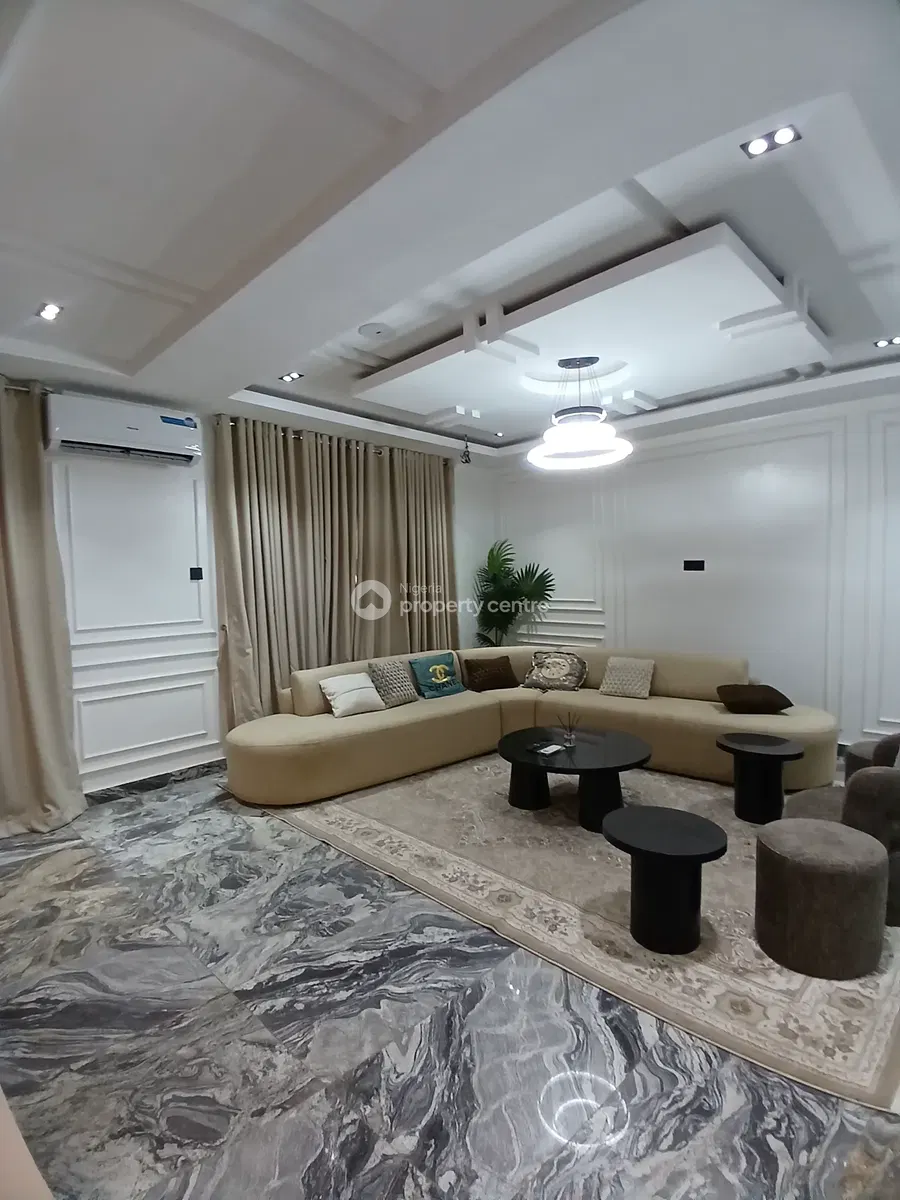 Alternate view of the furnished main lounge